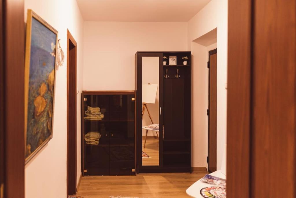 Art Studio Myslym Shyri Tirana Esterno foto