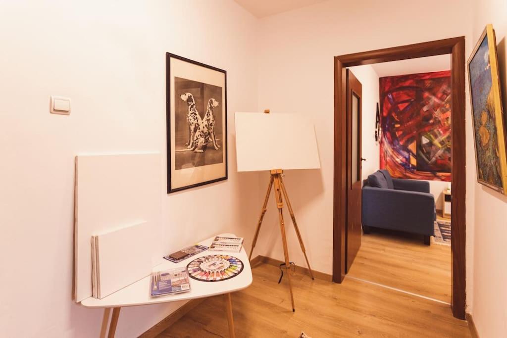 Art Studio Myslym Shyri Tirana Esterno foto